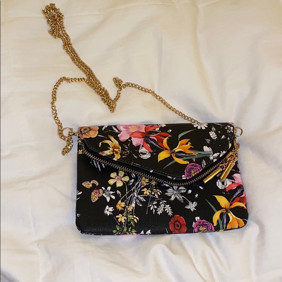 Handbags - Clutch/crossbody